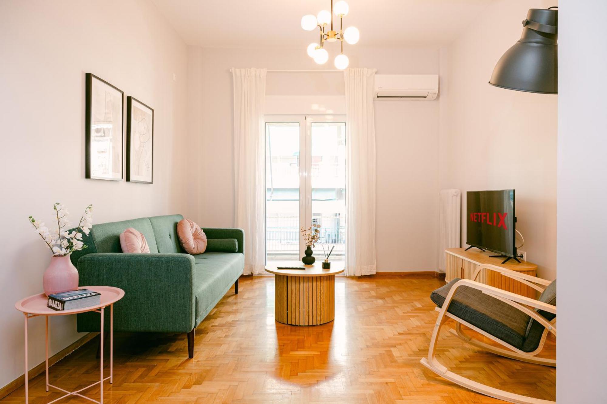 Quiet Home In Katehaki Metro. Атина Екстериор снимка